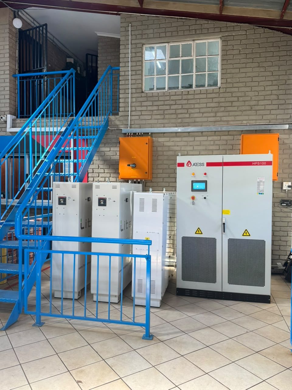 Hybrid inverters and battery storage, municipal site