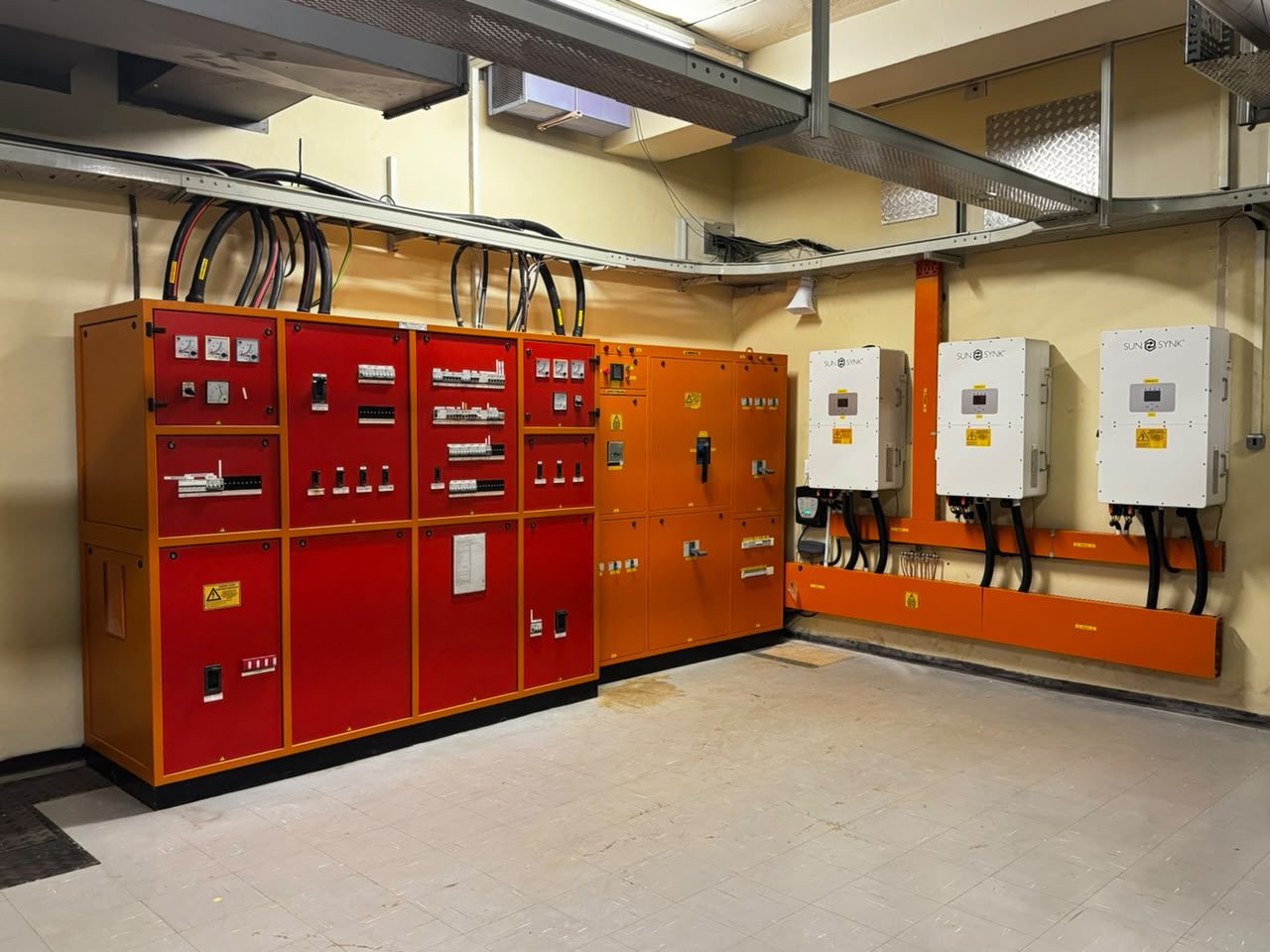 Main LV panel and inverter interface